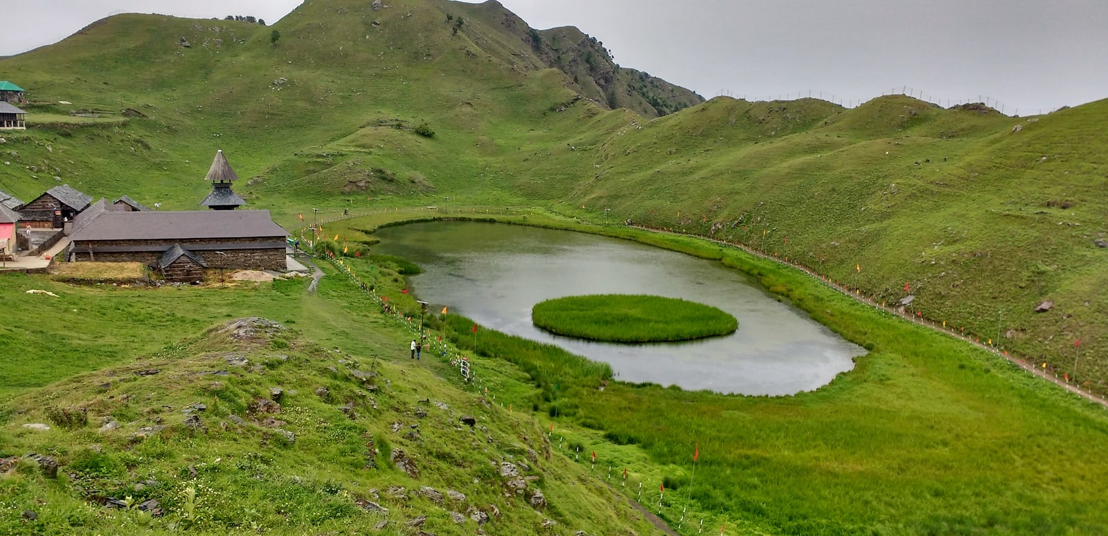 Aegiscabs 2030486141prashar_lake.jpg